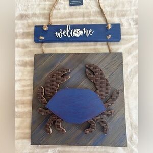 Blue and Brown Crab Welcome Sign